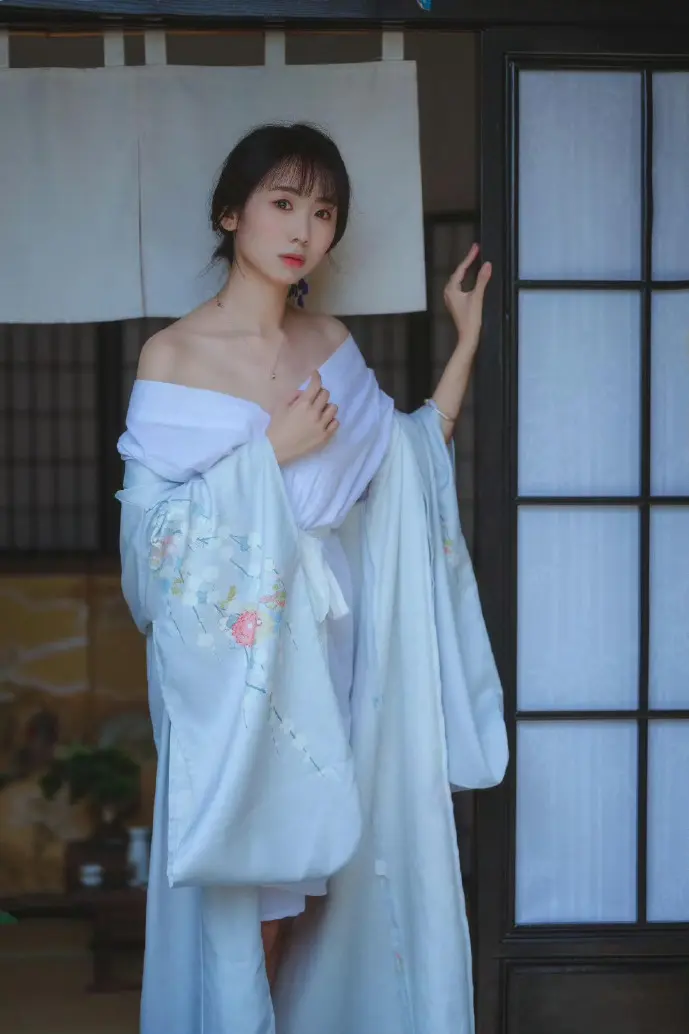 微信电脑版多窗口办公场景